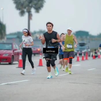 Runner Photo 7528626