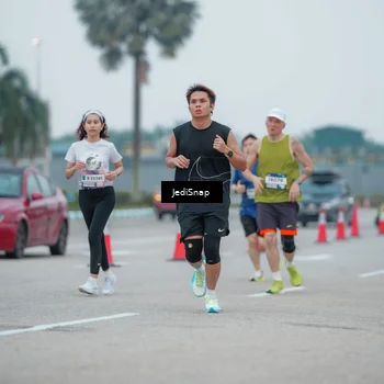 Runner Photo 7528635