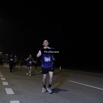 Runner Photo 7528638