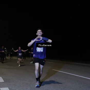 Runner Photo 7528660