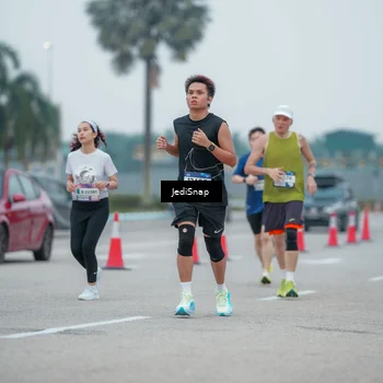 Runner Photo 7528669