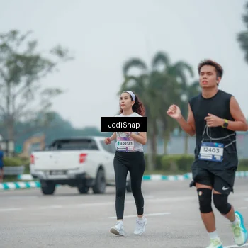 Runner Photo 7528715