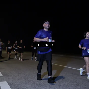Runner Photo 7528750