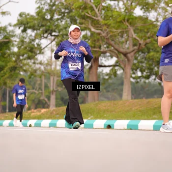 Runner Photo 7528836