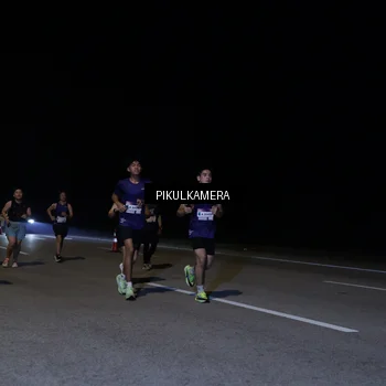 Runner Photo 7528918