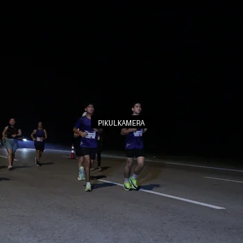 Runner Photo 7528944
