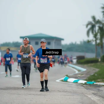 Runner Photo 7529035
