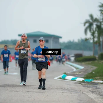 Runner Photo 7529042