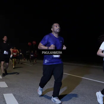 Runner Photo 7529047
