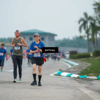 Runner Photo 7529057