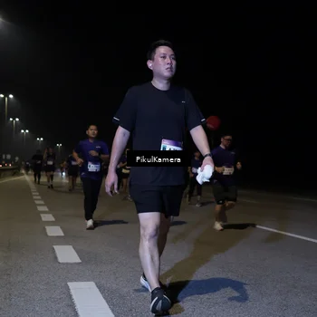 Runner Photo 7529086