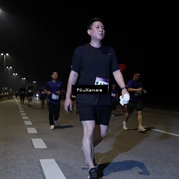 Runner Photo 7529087