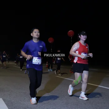 Runner Photo 7529115