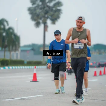 Runner Photo 7529131
