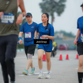 Runner Photo 7529251