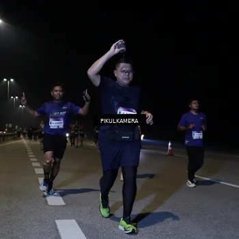 Runner Photo 7529264