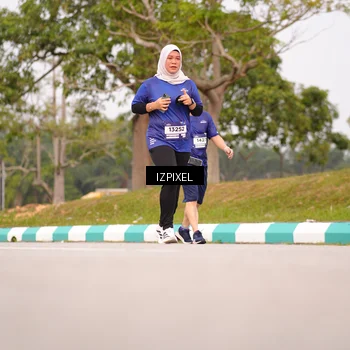 Runner Photo 7529324