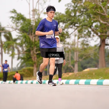 Runner Photo 7529343