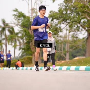 Runner Photo 7529345