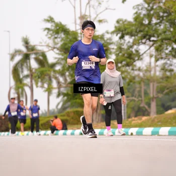 Runner Photo 7529352