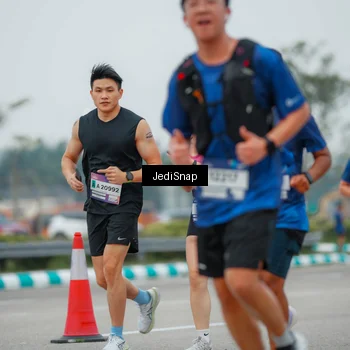 Runner Photo 7529357