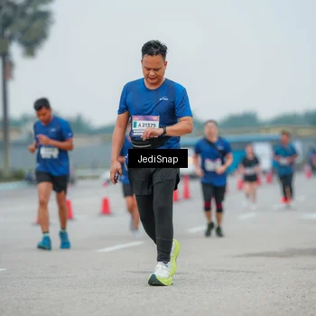 Runner Photo 7529394