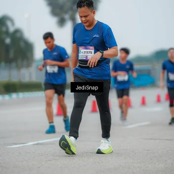 Runner Photo 7529436
