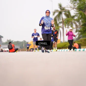 Runner Photo 7529438