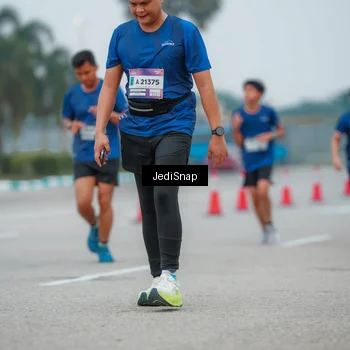 Runner Photo 7529458