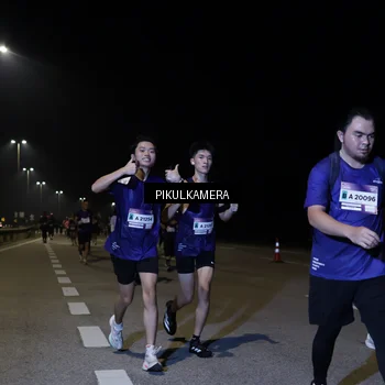 Runner Photo 7529468