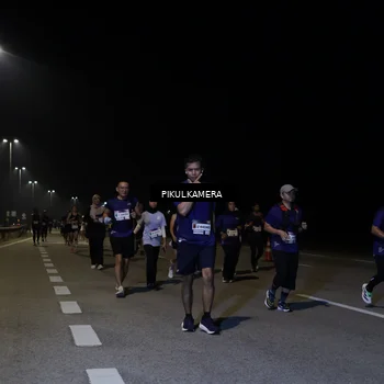 Runner Photo 7529481