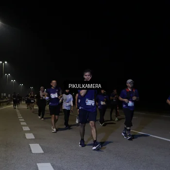 Runner Photo 7529495