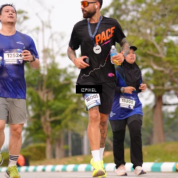 Runner Photo 7529500