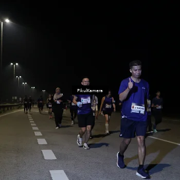 Runner Photo 7529511