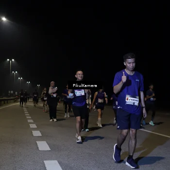Runner Photo 7529517