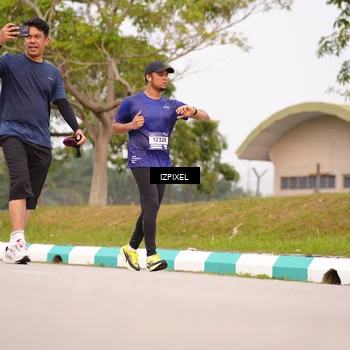 Runner Photo 7529528