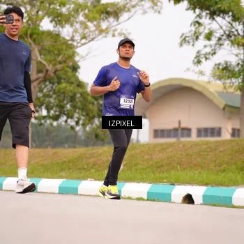 Runner Photo 7529535