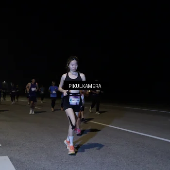 Runner Photo 7529573