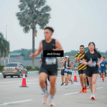 Runner Photo 7529603