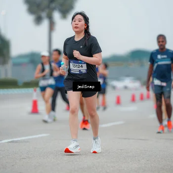 Runner Photo 7529649