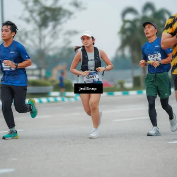 Runner Photo 7529732