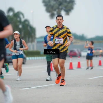 Runner Photo 7529778