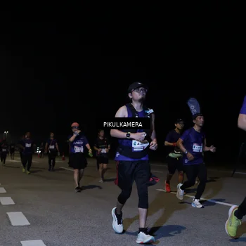 Runner Photo 7529819
