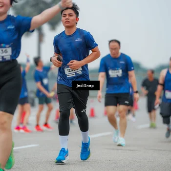 Runner Photo 7529923