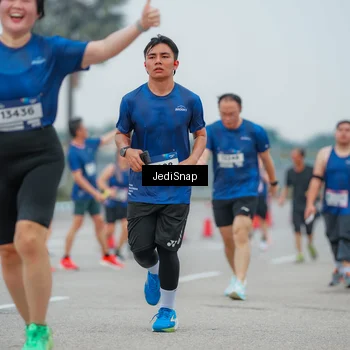 Runner Photo 7529940