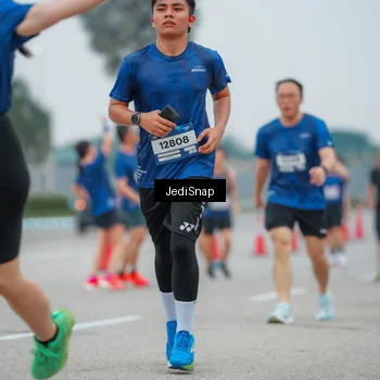 Runner Photo 7529941