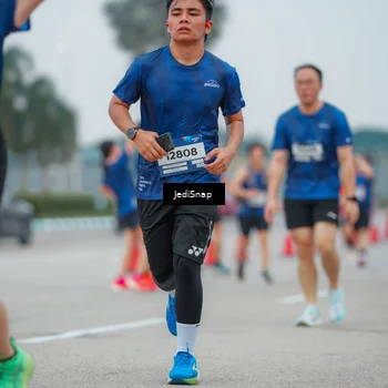 Runner Photo 7529972