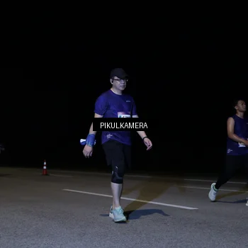 Runner Photo 7530002