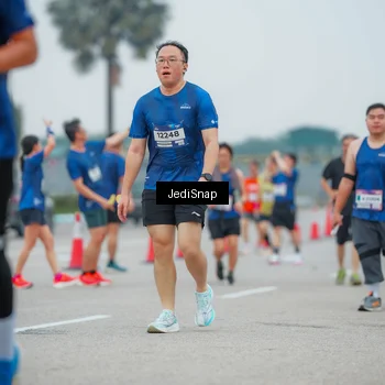 Runner Photo 7530006