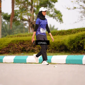 Runner Photo 7530025